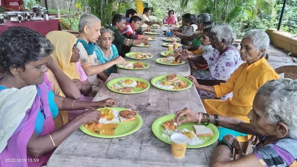 Picnic for ladies